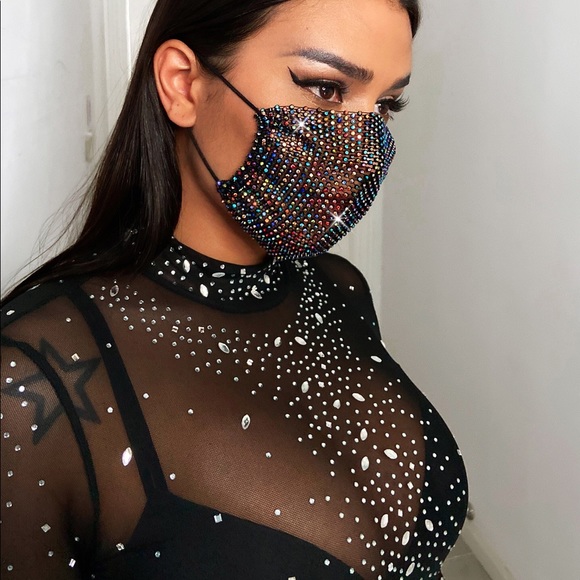 Face Mask 🦚 - Picture 3 of 3